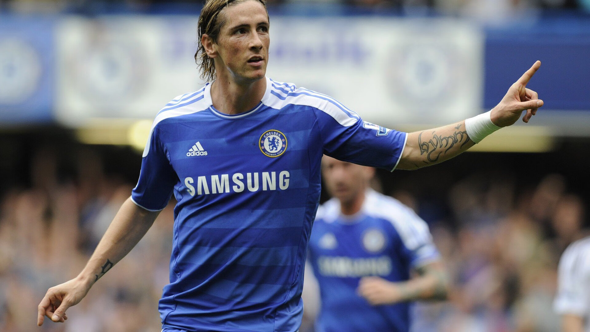 -英格兰女队成绩飞速上升，粉丝数量剧增，英格兰队颜值